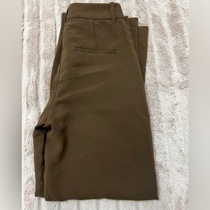 Aritzia effortless pant brown size 10